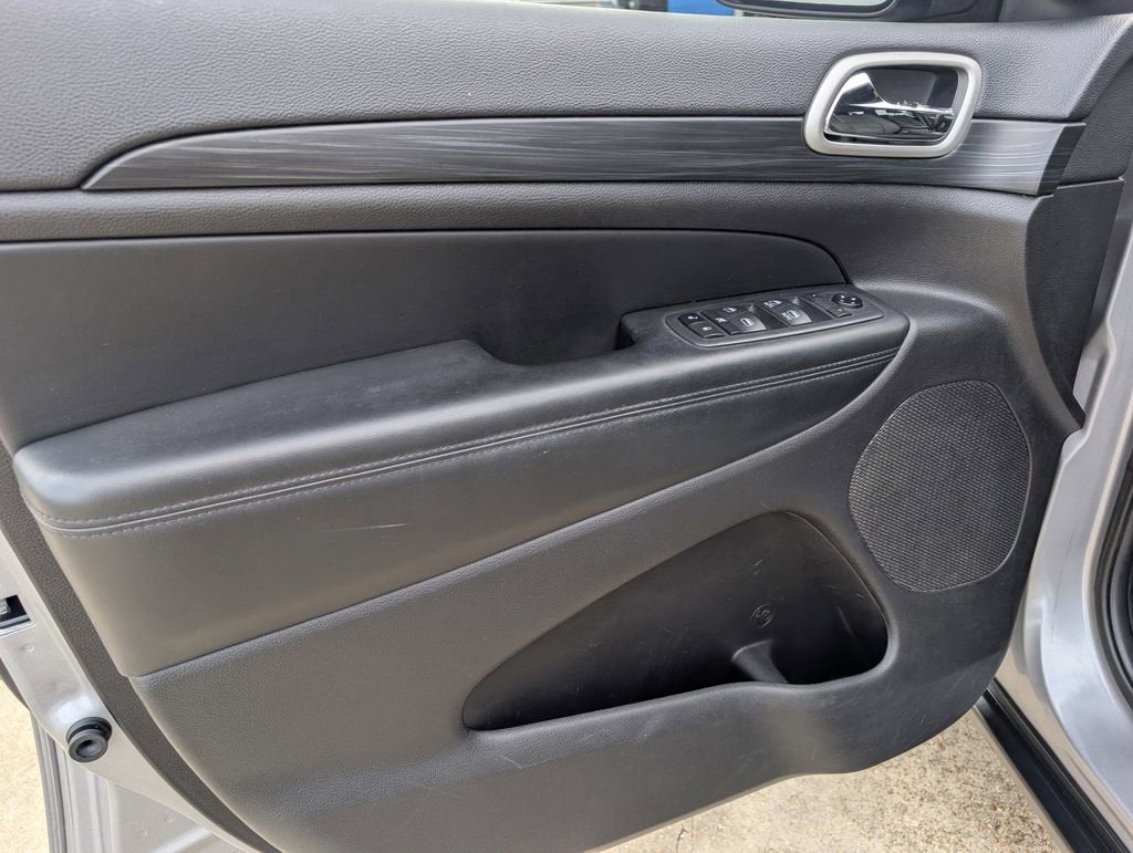 2020 Jeep Grand Cherokee Laredo E