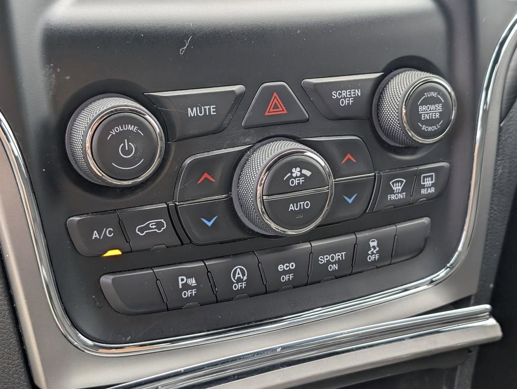 2020 Jeep Grand Cherokee Laredo E