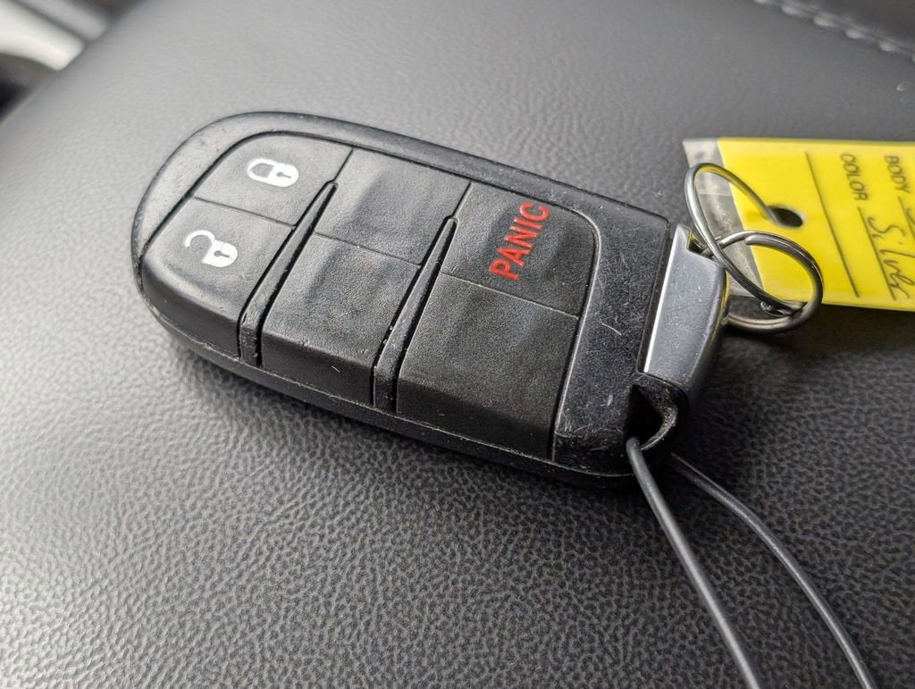 2020 Jeep Grand Cherokee Laredo E