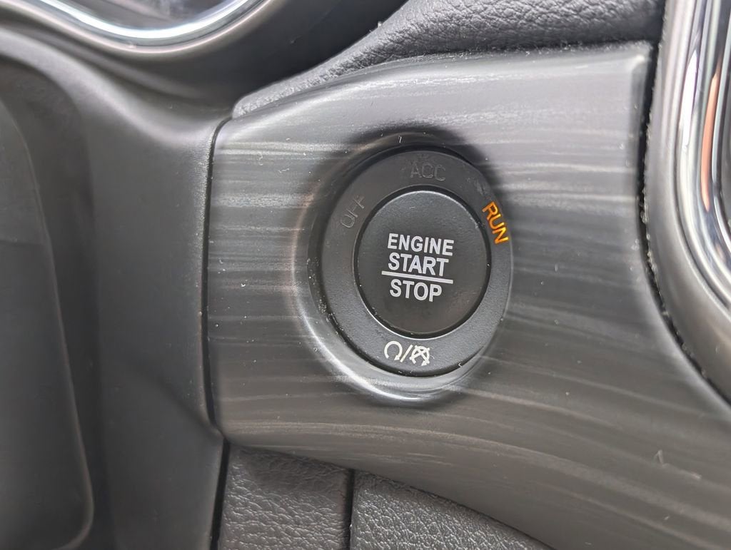 2020 Jeep Grand Cherokee Laredo E