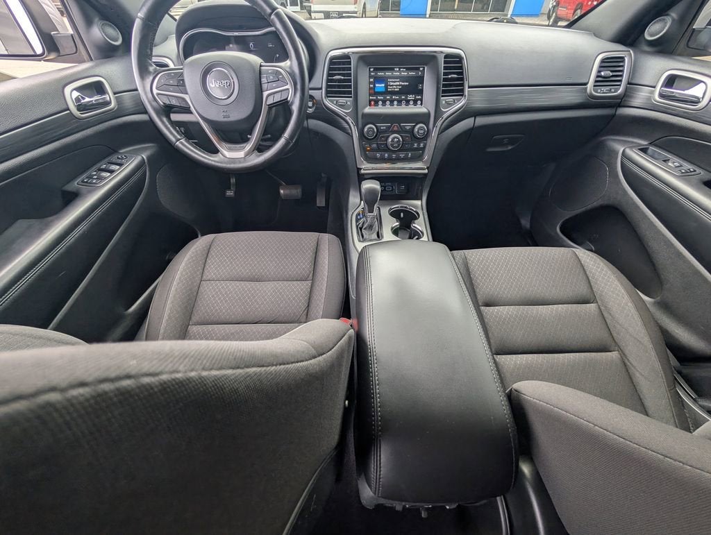 2020 Jeep Grand Cherokee Laredo E