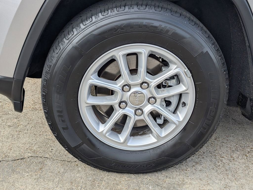 2020 Jeep Grand Cherokee Laredo E