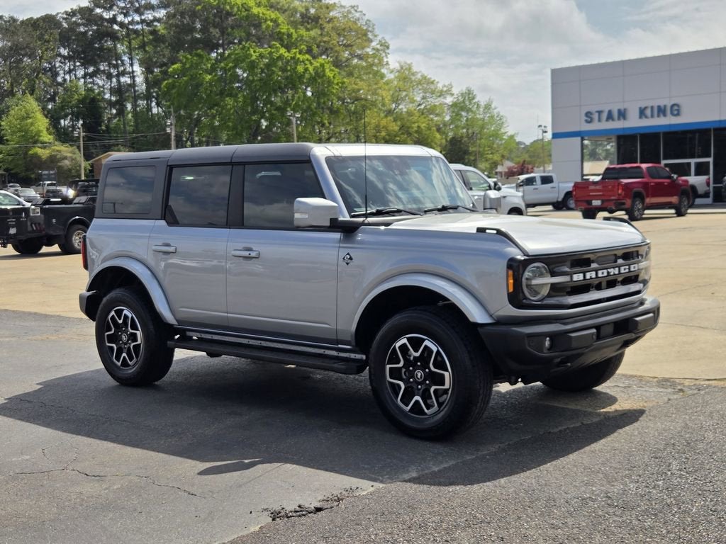 2023 Ford Bronco Base