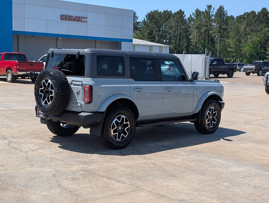 2024 Ford Bronco Outer Banks