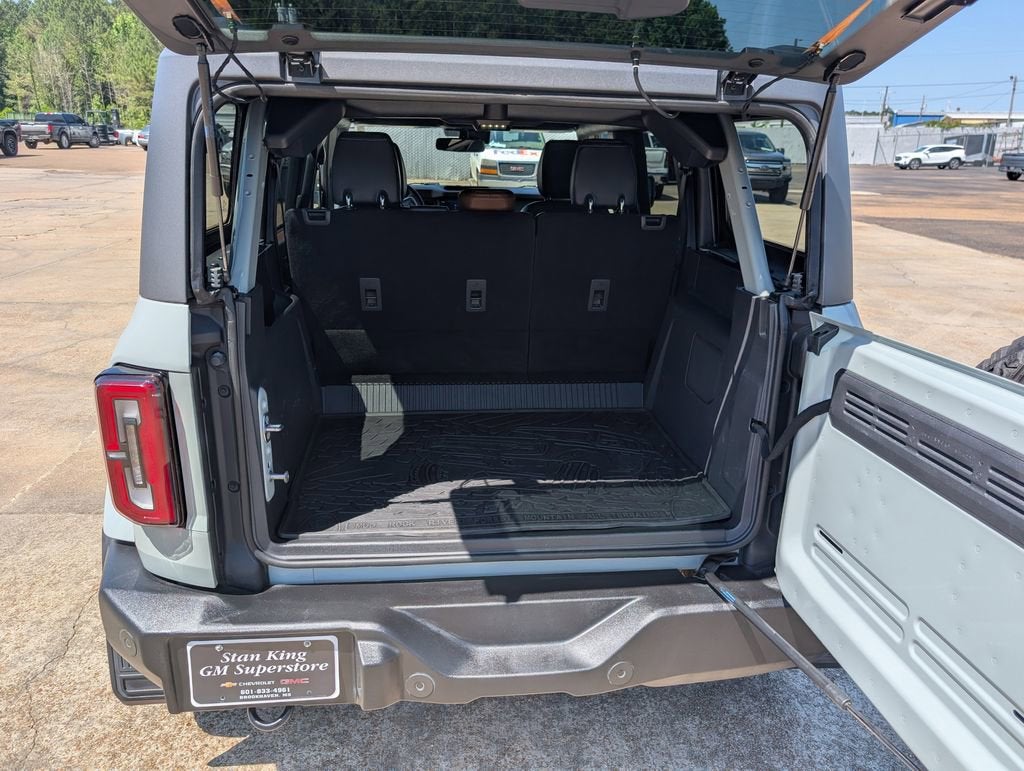 2024 Ford Bronco Outer Banks
