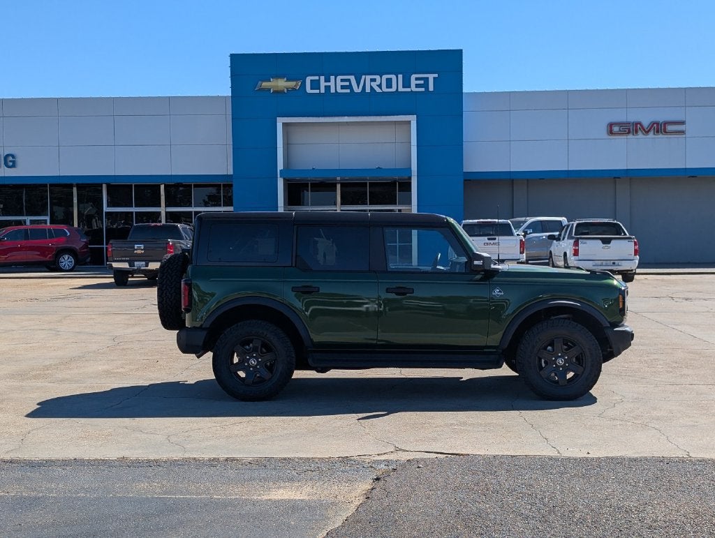 2025 Ford Bronco Outer Banks