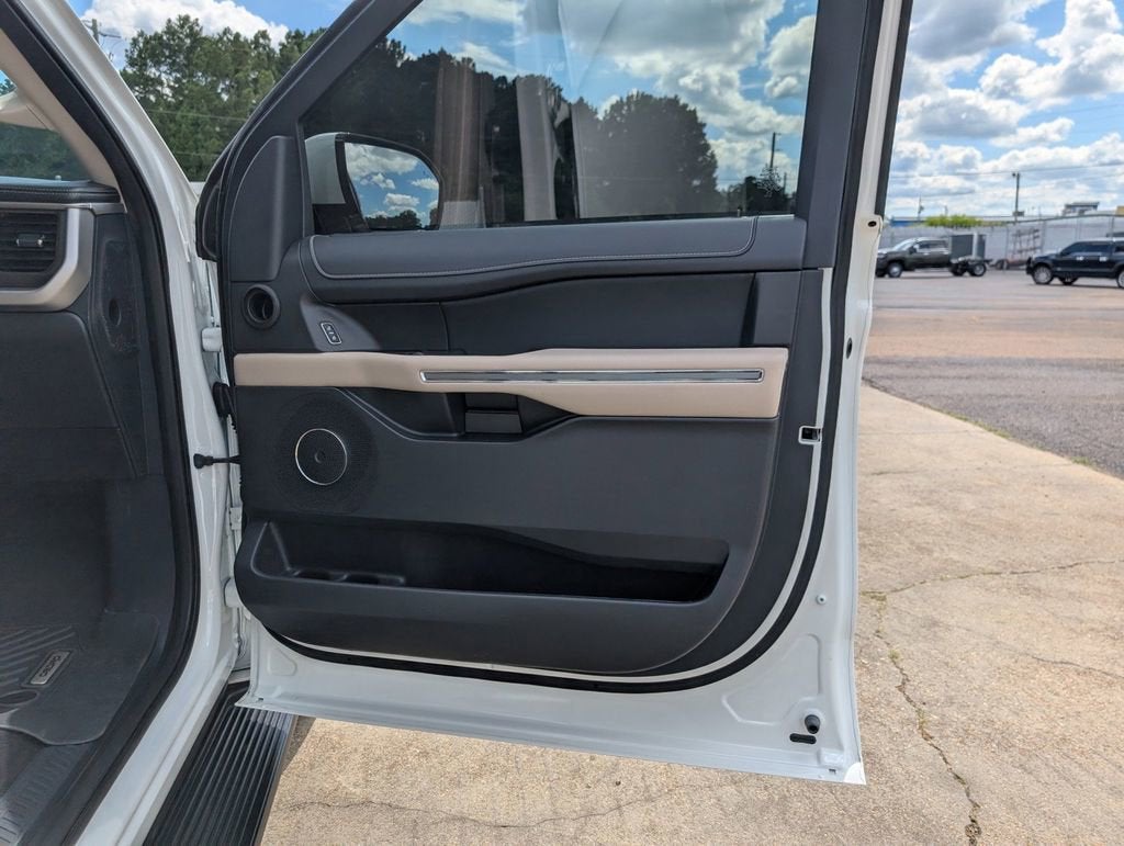 2024 Ford Expedition XLT