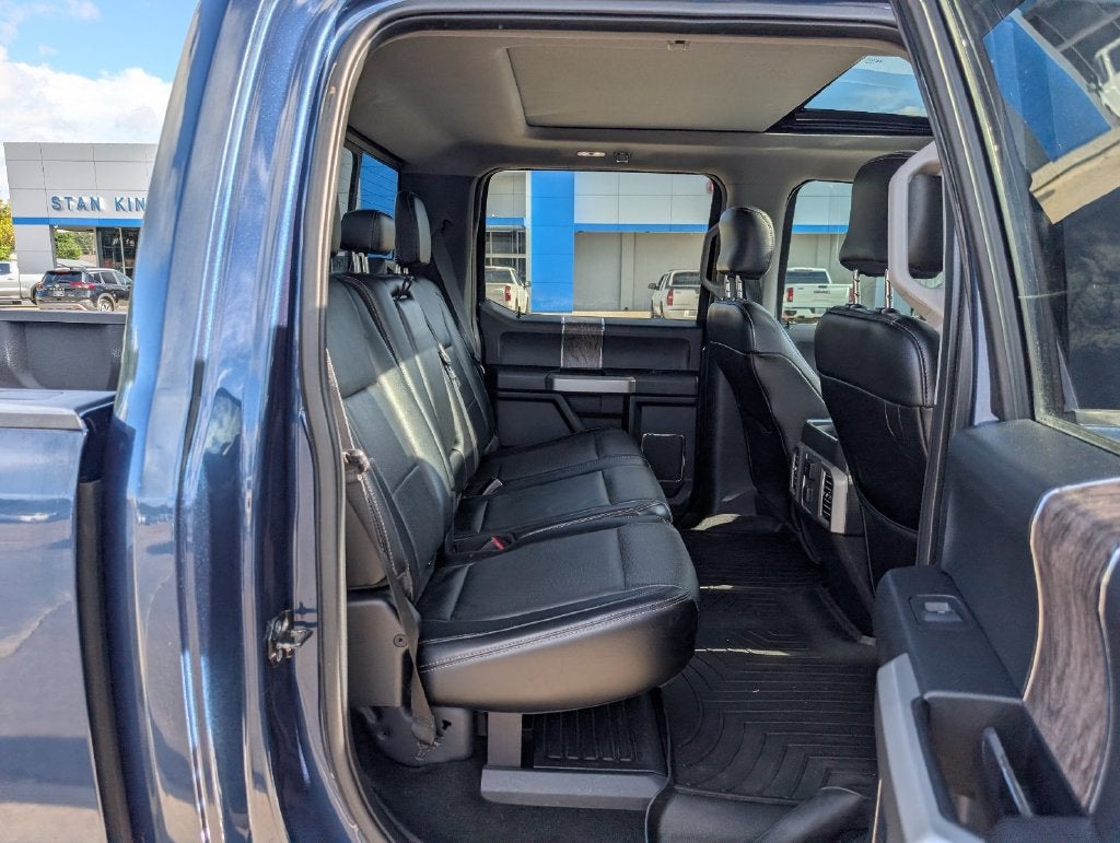 2017 Ford Super Duty F-350 DRW Lariat