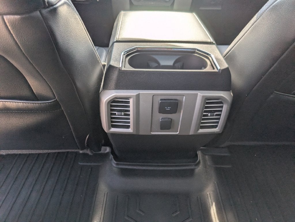 2017 Ford Super Duty F-350 DRW Lariat