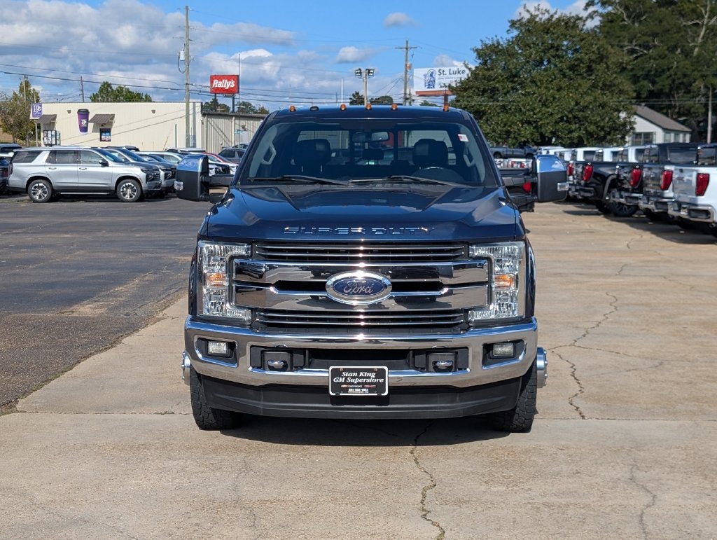 2017 Ford Super Duty F-350 DRW Lariat