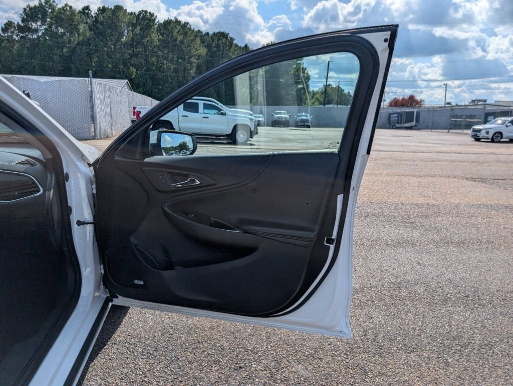 2024 Chevrolet Malibu 2LT