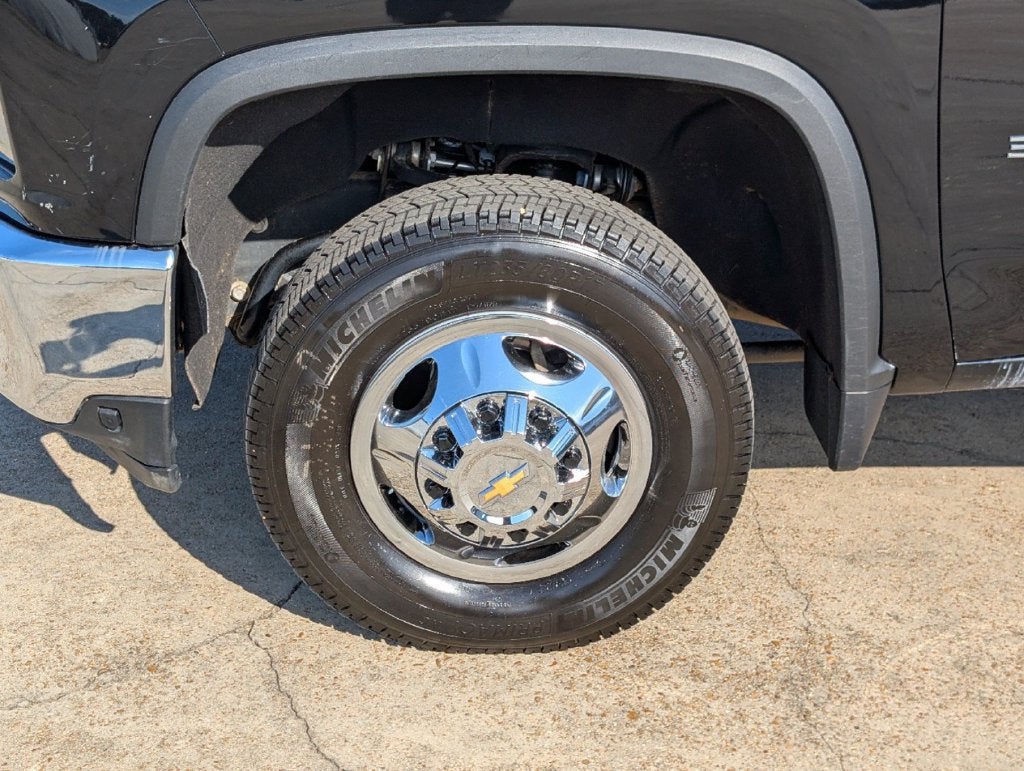 2023 Chevrolet Silverado 3500 HD LT