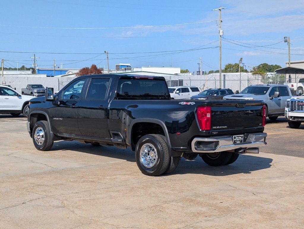 2023 Chevrolet Silverado 3500 HD LT