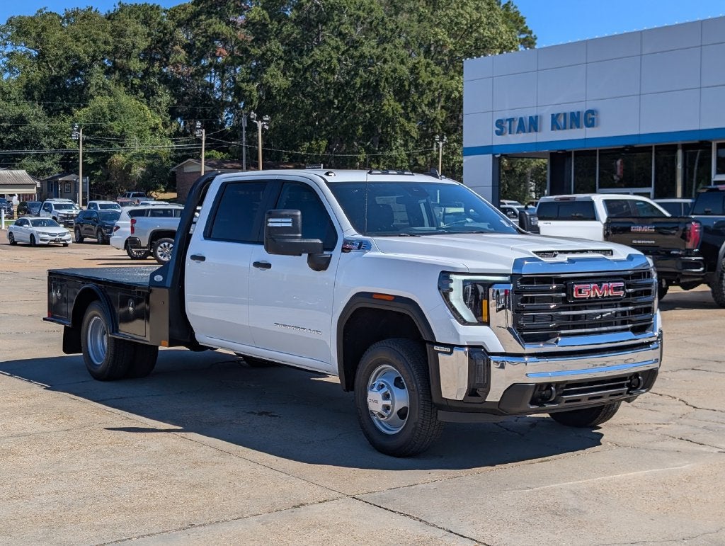 2026 GMC Sierra 3500 HD Chassis Cab Pro