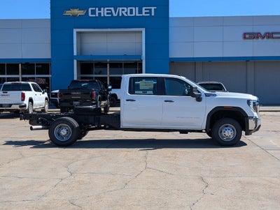 2026 GMC Sierra 3500 HD Chassis Cab Pro