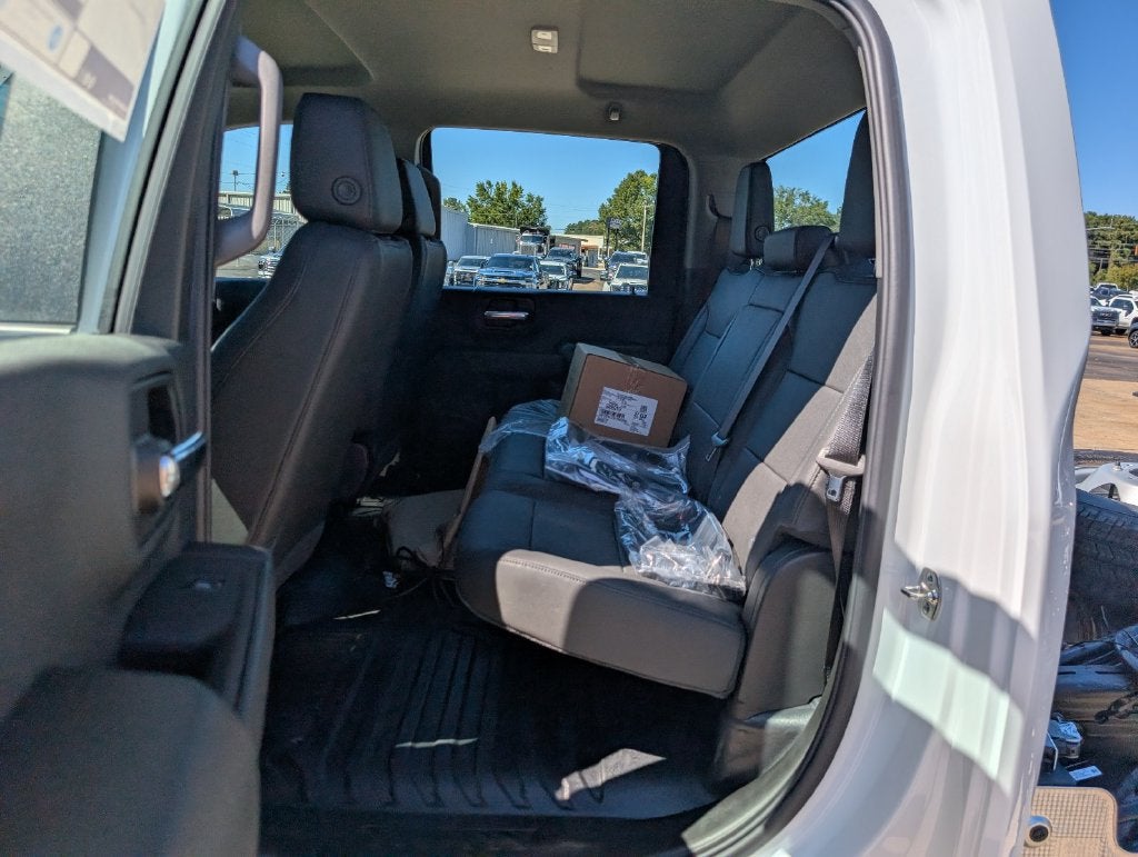 2026 GMC Sierra 3500 HD Chassis Cab Pro