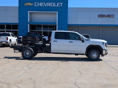 2026 GMC Sierra 3500 HD Chassis Cab Pro