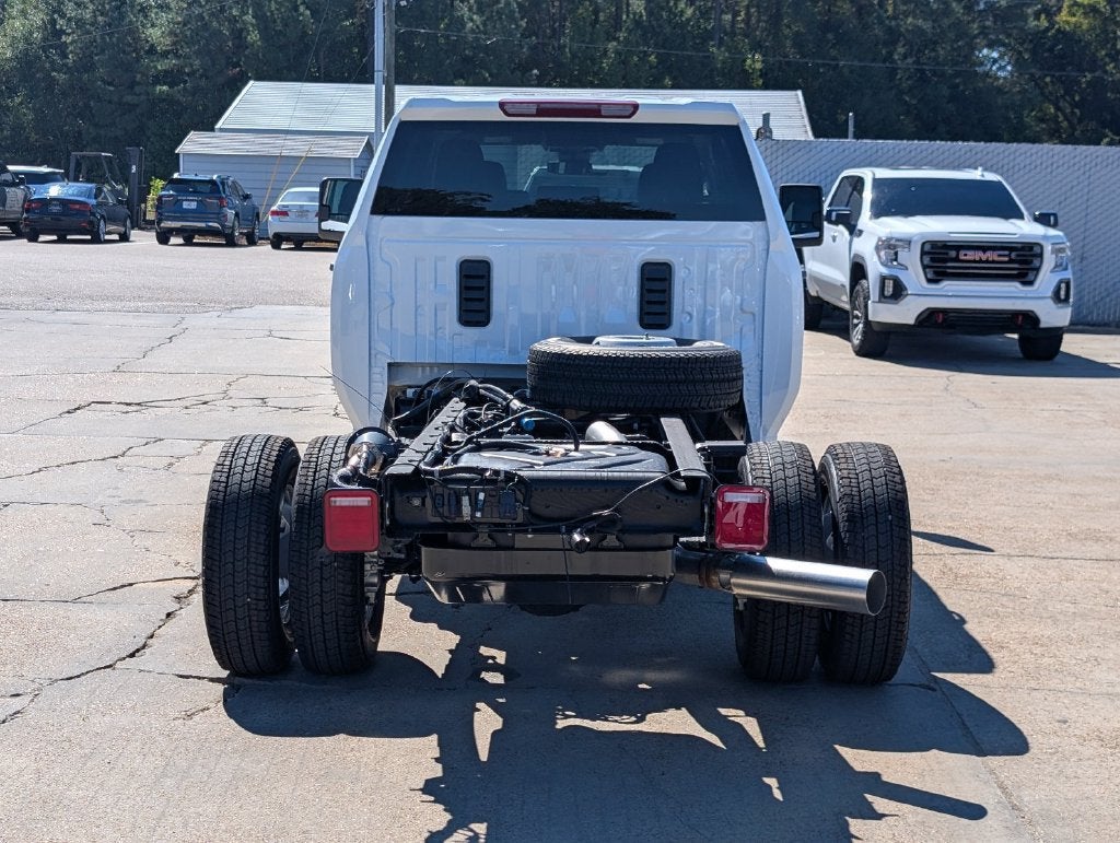2026 GMC Sierra 3500 HD Chassis Cab Pro