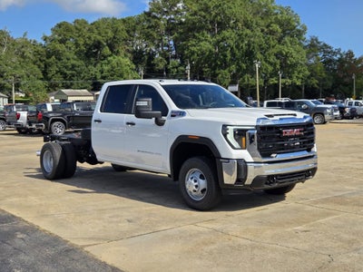 2026 GMC Sierra 3500 HD Chassis Cab Pro