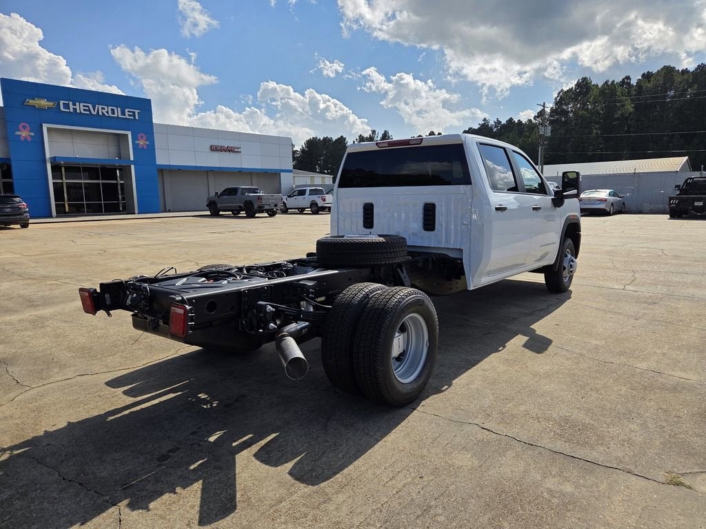 2026 GMC Sierra 3500 HD Chassis Cab Pro