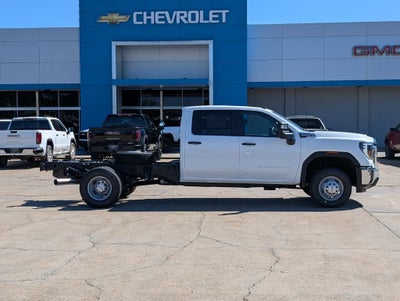 2026 GMC Sierra 3500 HD Chassis Cab Pro