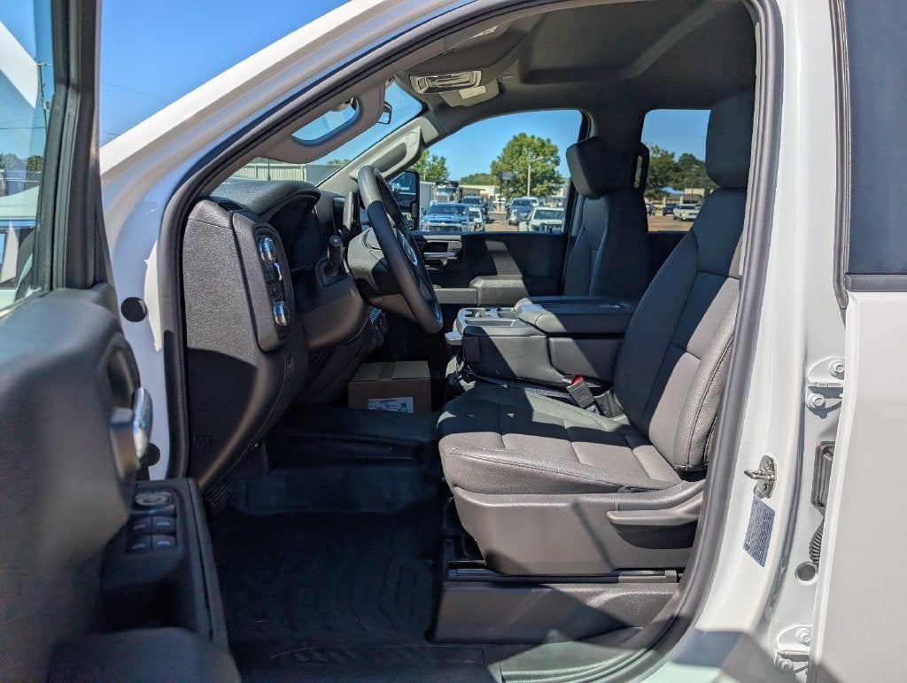 2026 GMC Sierra 3500 HD Chassis Cab Pro