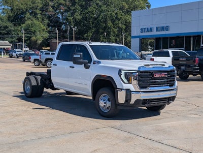 2026 GMC Sierra 3500 HD Chassis Cab Pro