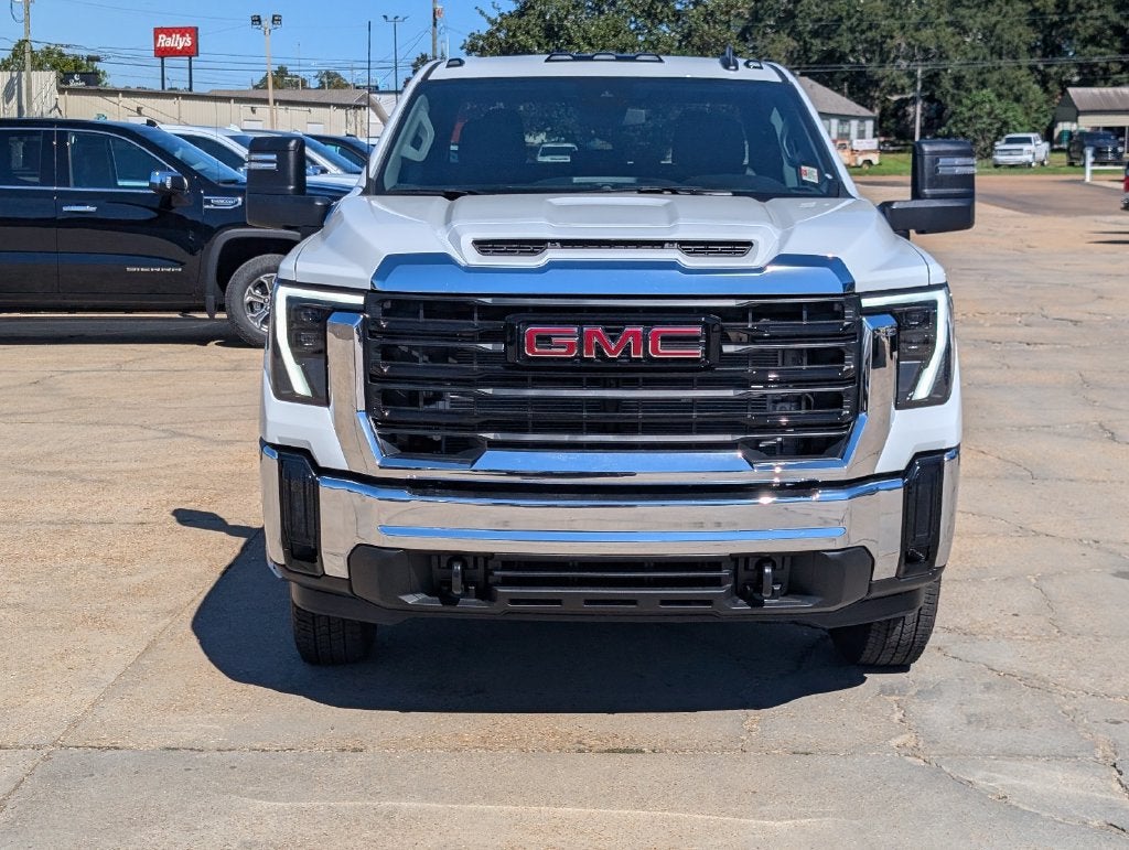 2026 GMC Sierra 3500 HD Chassis Cab Pro