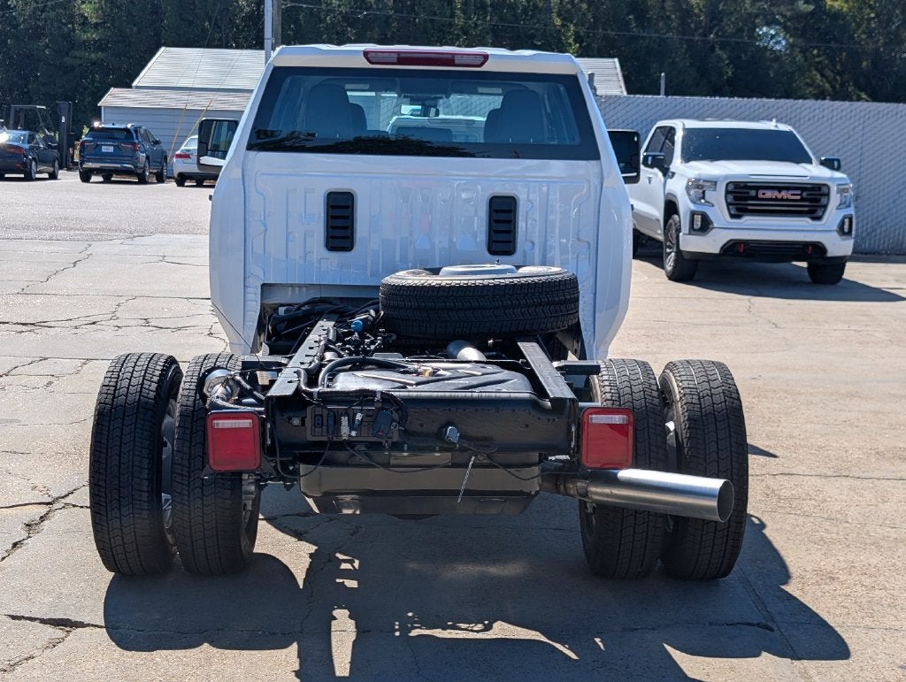 2026 GMC Sierra 3500 HD Chassis Cab Pro