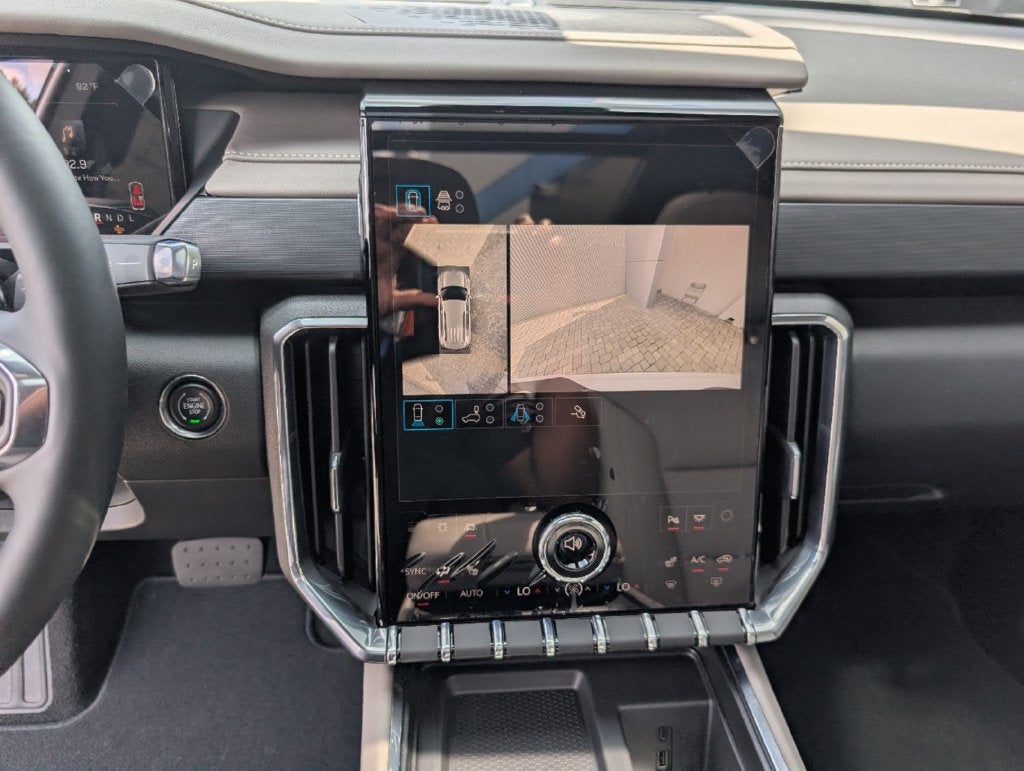 2026 GMC Acadia Elevation - Photo 11