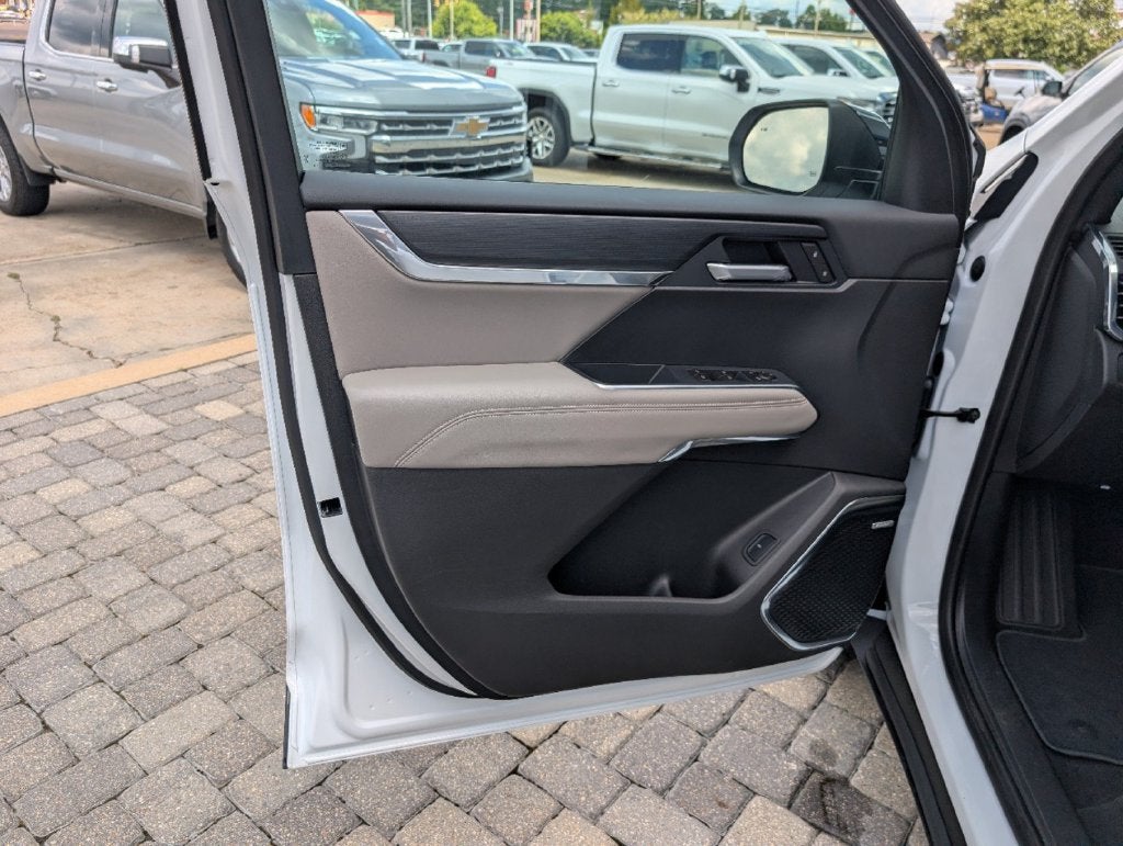 2026 GMC Acadia Elevation - Photo 6