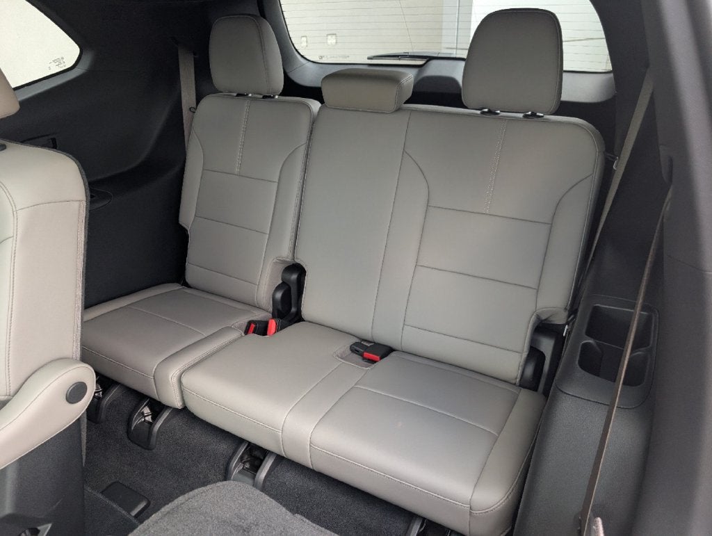2026 GMC Acadia Elevation - Photo 9