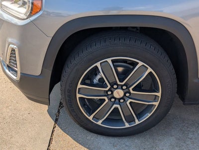 2022 GMC Acadia SLT