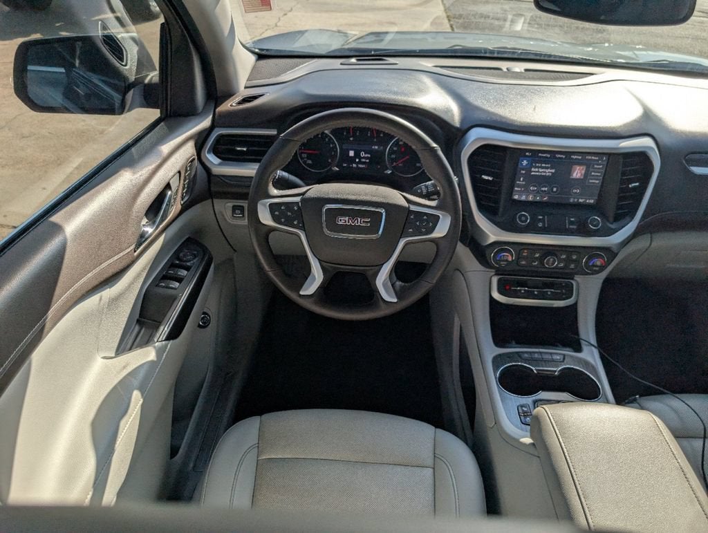 2022 GMC Acadia SLT