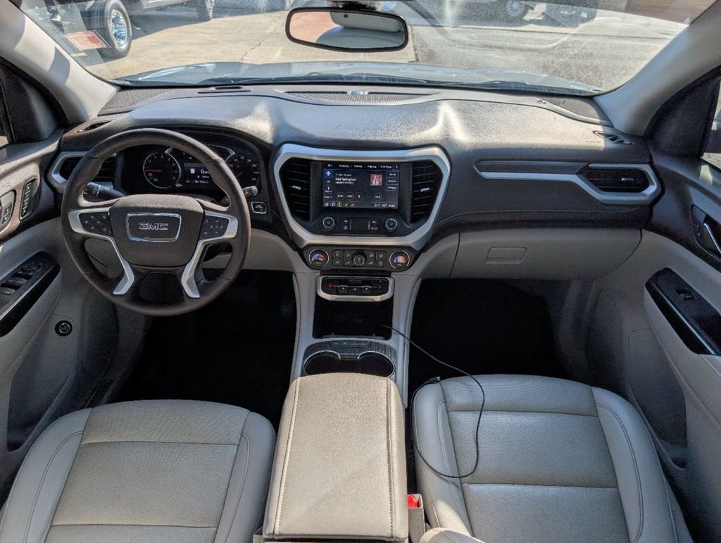 2022 GMC Acadia SLT
