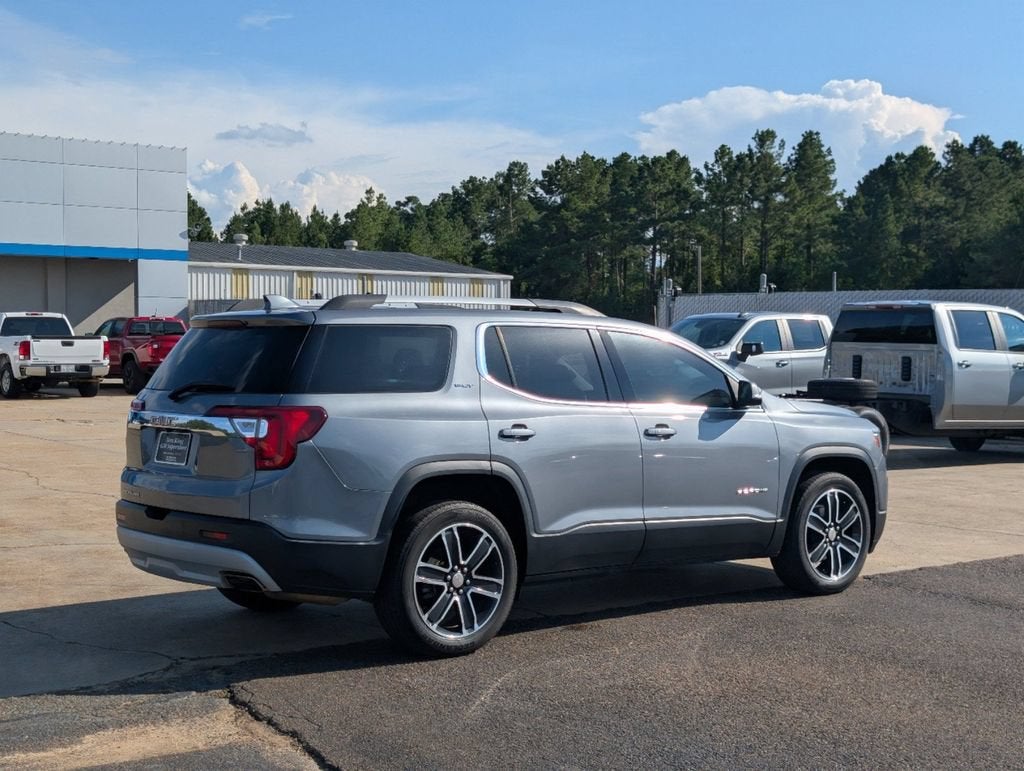 2022 GMC Acadia SLT