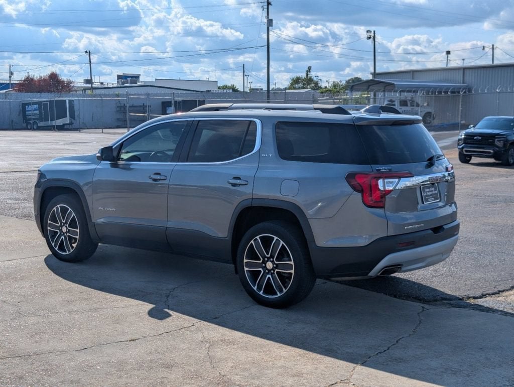 2022 GMC Acadia SLT