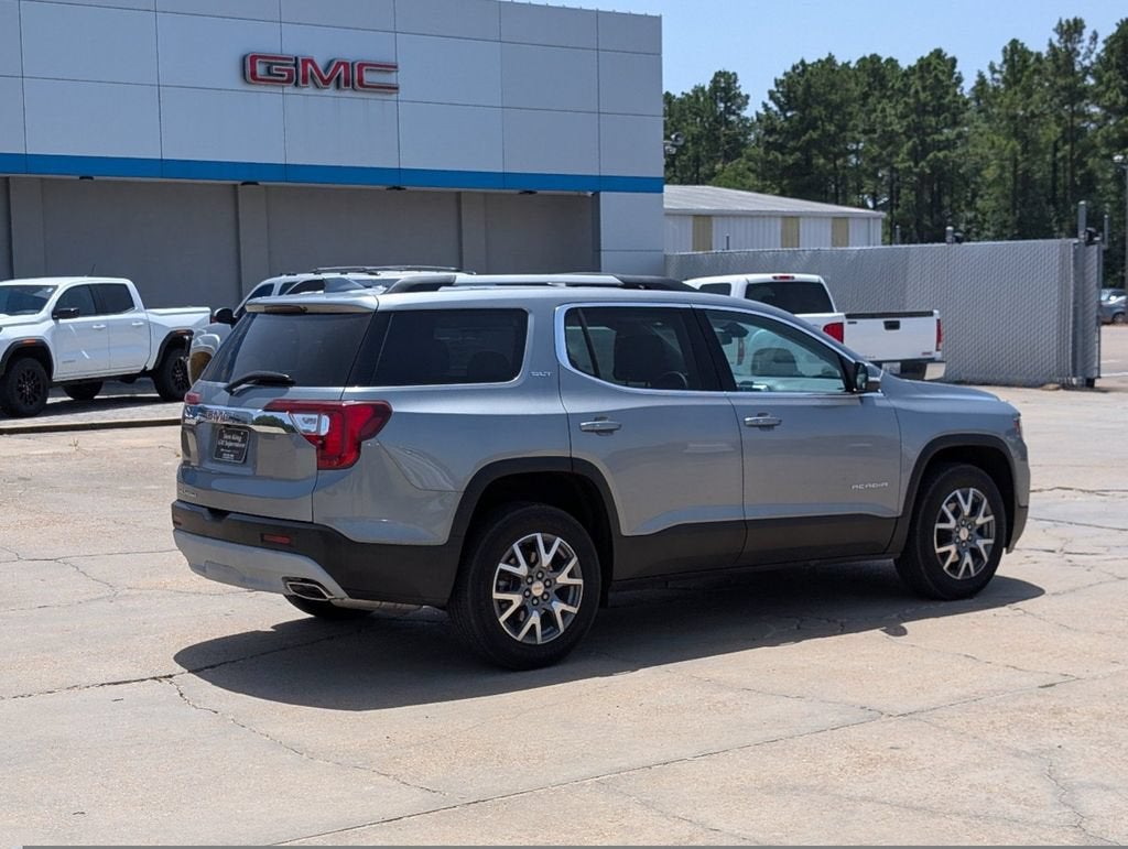 2023 GMC Acadia SLT