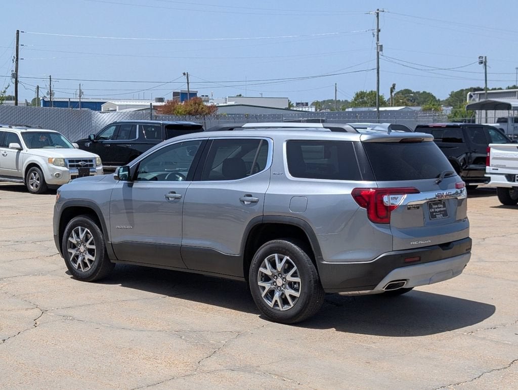 2023 GMC Acadia SLT