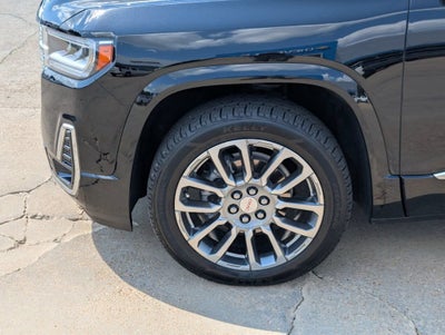 2022 GMC Acadia Denali