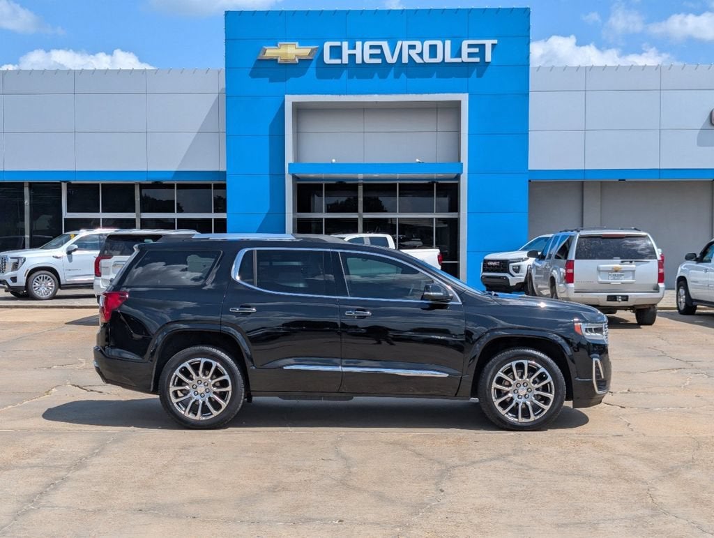 2022 GMC Acadia Denali