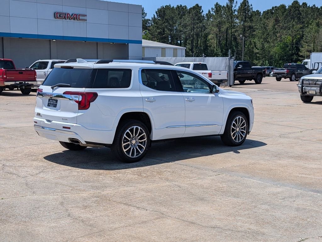 2023 GMC Acadia Denali
