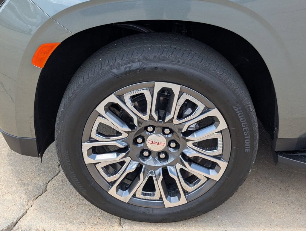 2024 GMC Yukon XL SLT