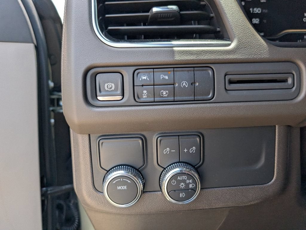 2024 GMC Yukon XL SLT