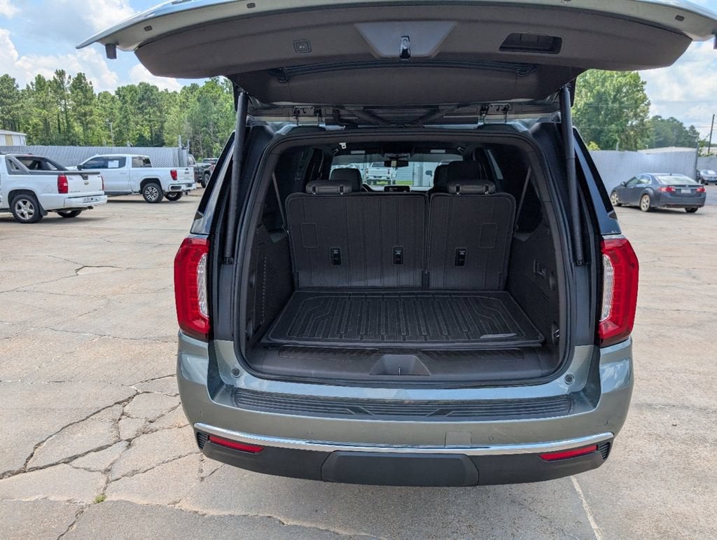 2024 GMC Yukon XL SLT