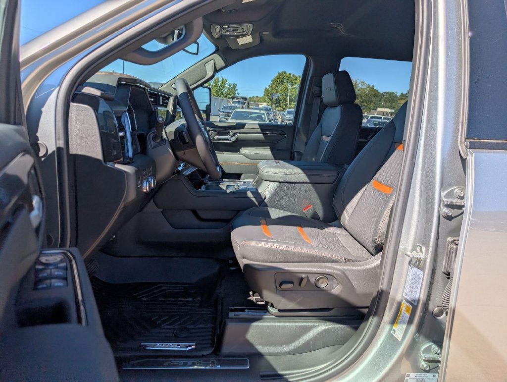 2026 GMC Sierra 2500HD AT4 - Photo 7
