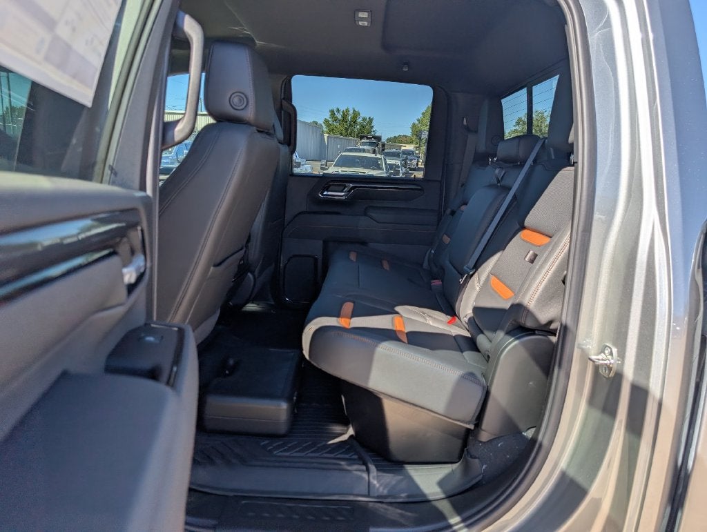 2026 GMC Sierra 2500HD AT4 - Photo 8