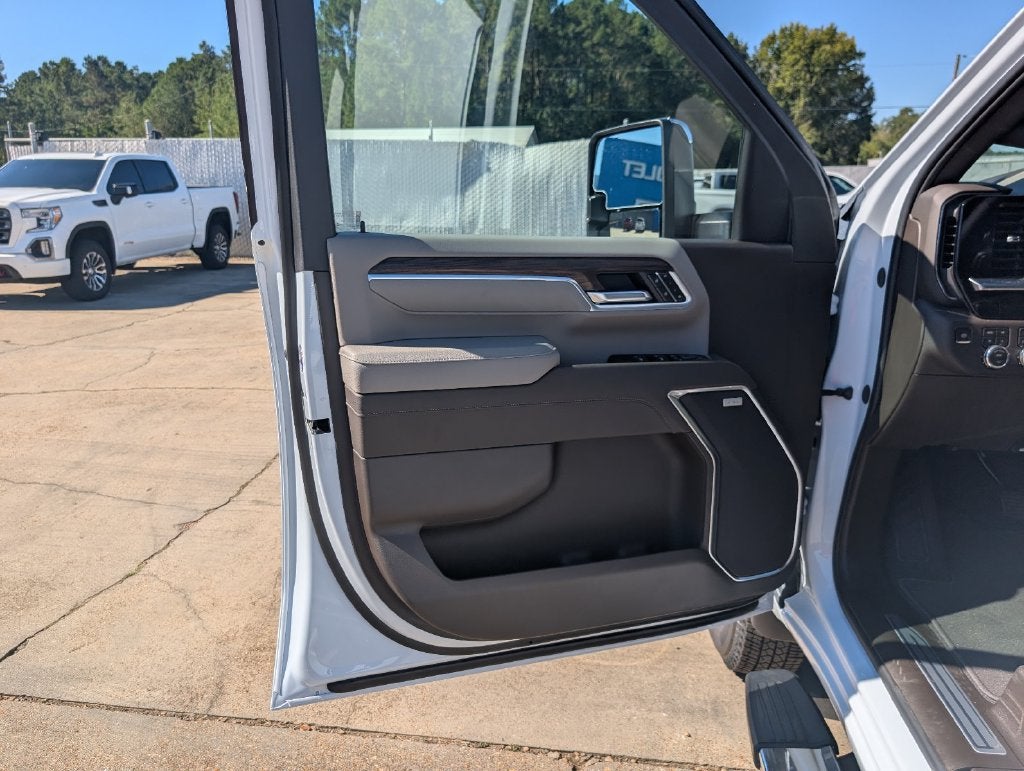 2026 GMC Sierra 3500 HD SLT DRW