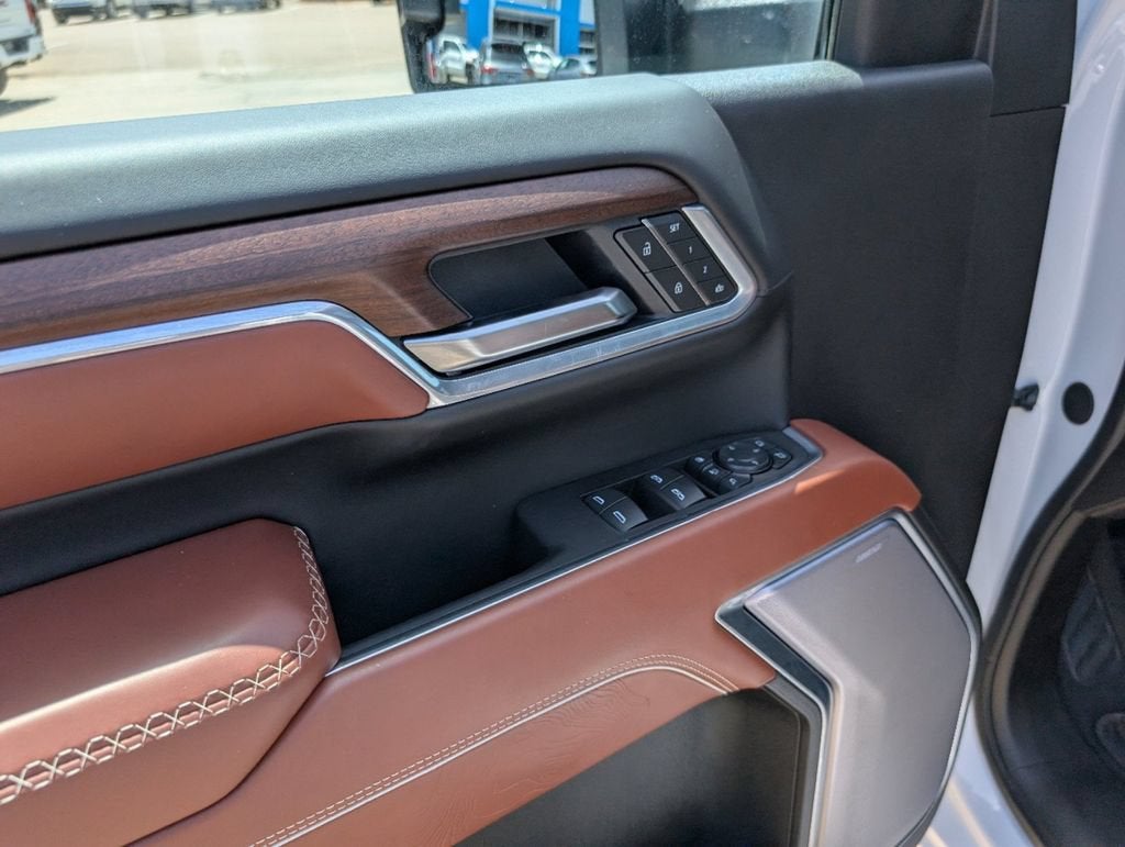2025 GMC Sierra 3500 HD Denali Ultimate DRW