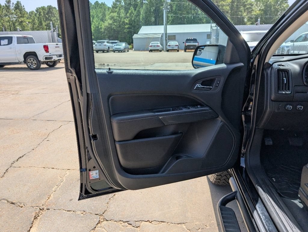 2022 GMC Canyon AT4 - Leather